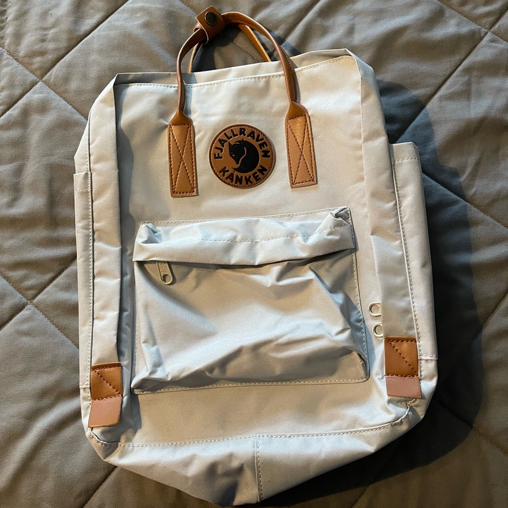 Fjallraven Kanken No. 2 light grey backpack